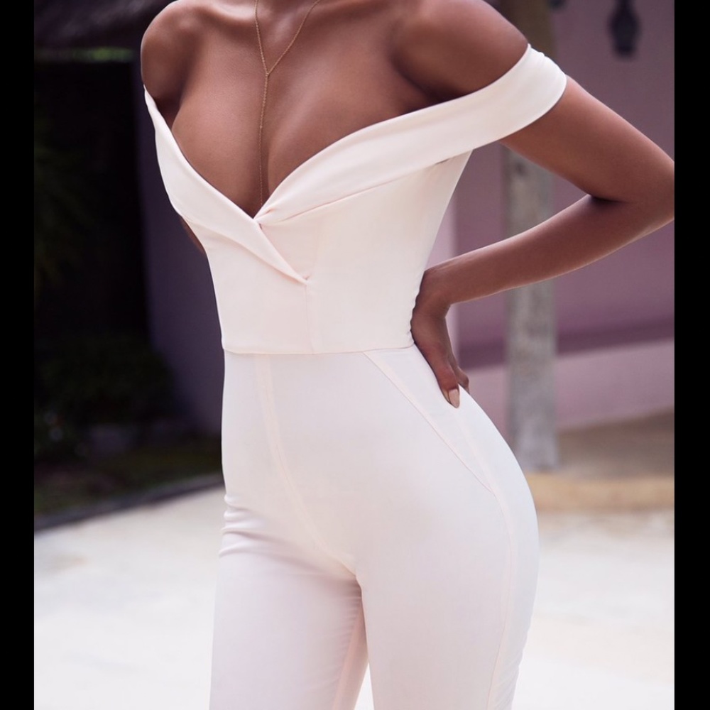 NWT HOUSE OF CB 'Bella' Light Blush/Cream Off Shoulder Jumpsuit